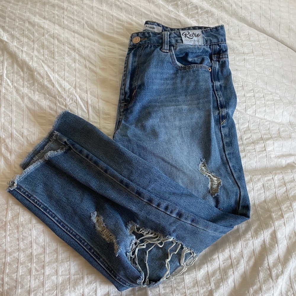 Ripped cropped jeans